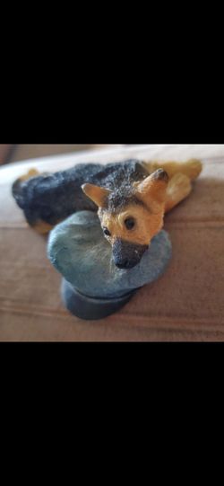 Vintage dog Figurine