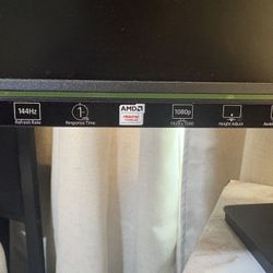 Black HP Monitor 24”