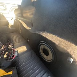 Subwoofer box