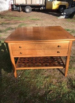 Mid Century Lane Altavista End Side Table Award Line