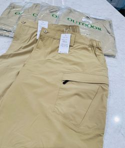 NEW 6 Pair of Men’s Khaki Shorts Size XL