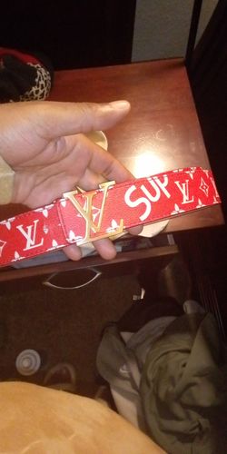 Lv belt and 2 ps4 games