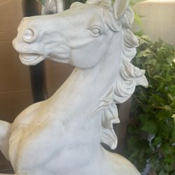 Yard standing mustang horse  $150 OBO