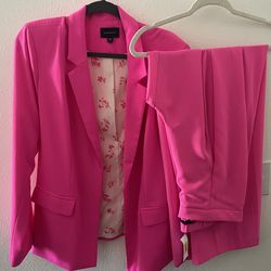 Women’s Brand New Dillard Suit w/Tag
