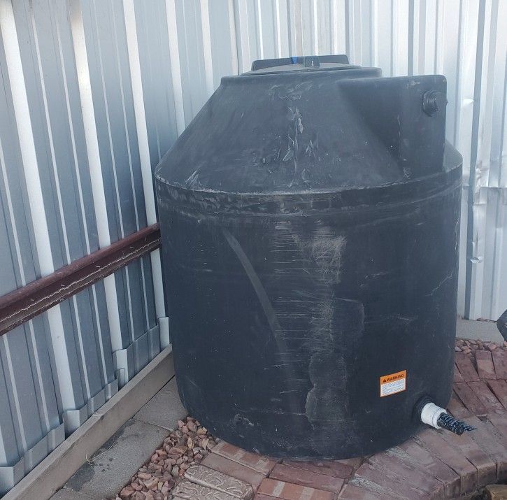 Rotoplas/ Water Tank
