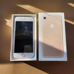 iPhone 7 - UNLOCKED - New  