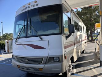 2002 Winnebago Industries 35U ford 2-slide