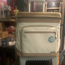 Embark $50 Dollar Wheel Cooler W/Handle