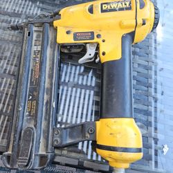 Dewalt Brad Nailer