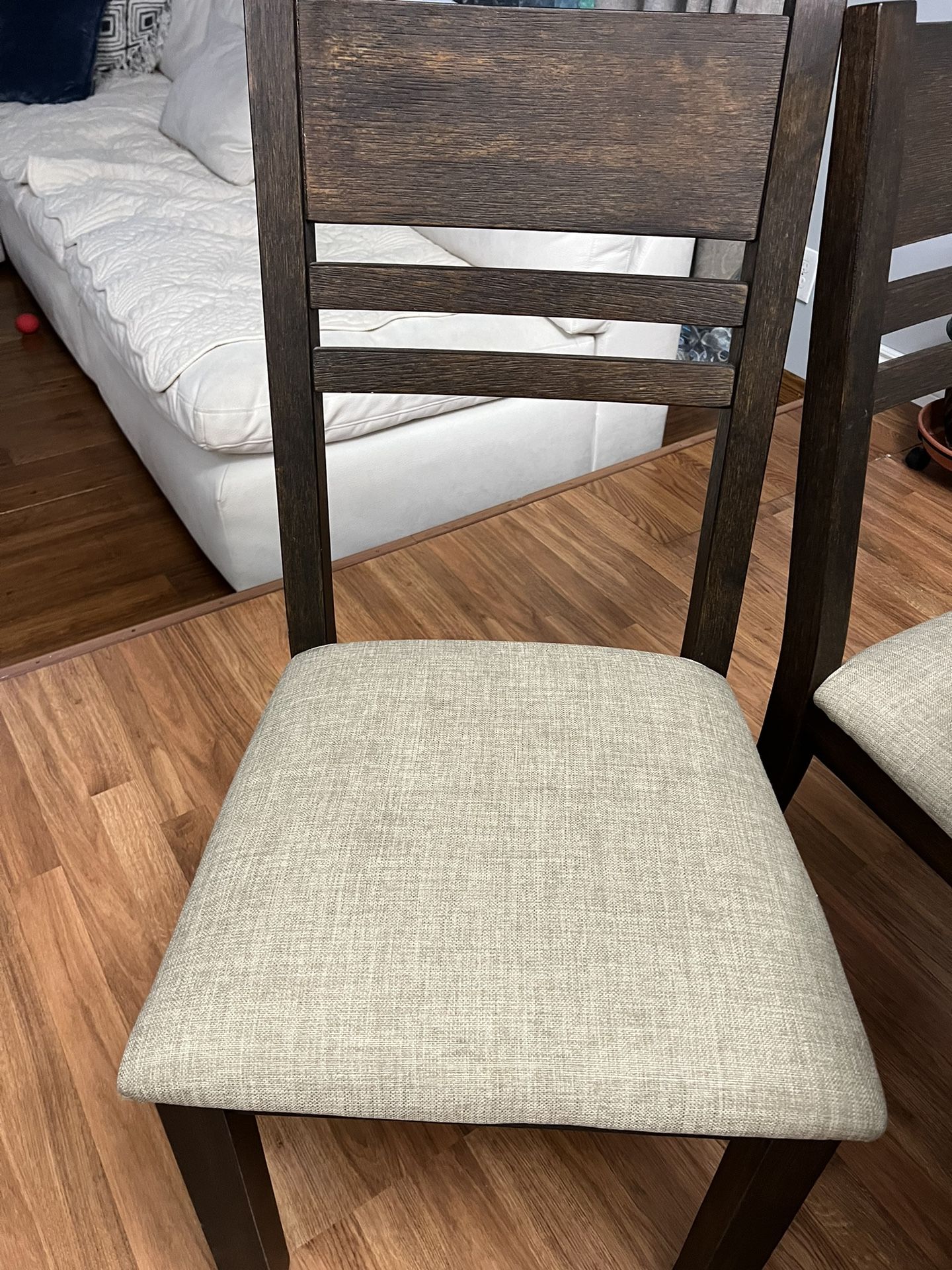 Dinning Table