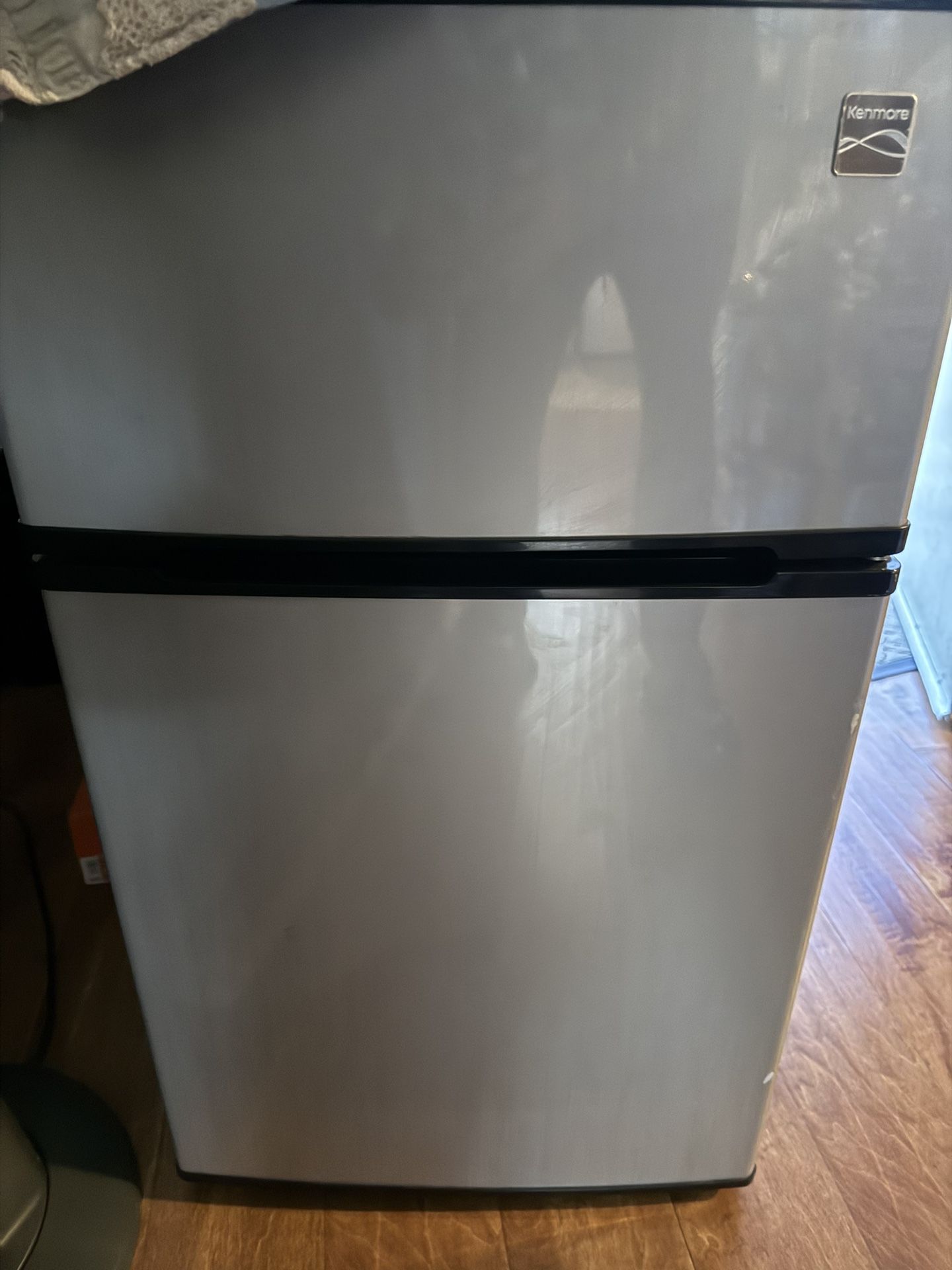 Mini Fridge 