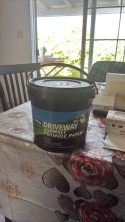 Driveway Asphalt Pothole Patch