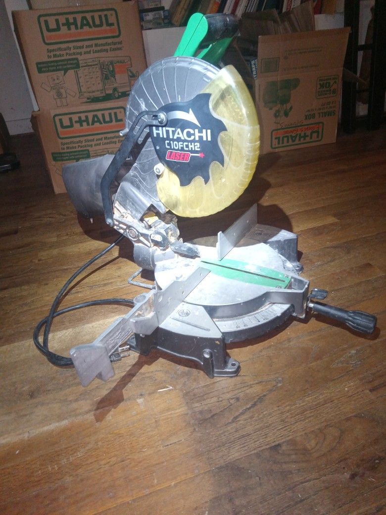 Hitachi C10fch2 Laser Miter Saw
