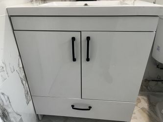 VANITY DRAWER NEW! 36”