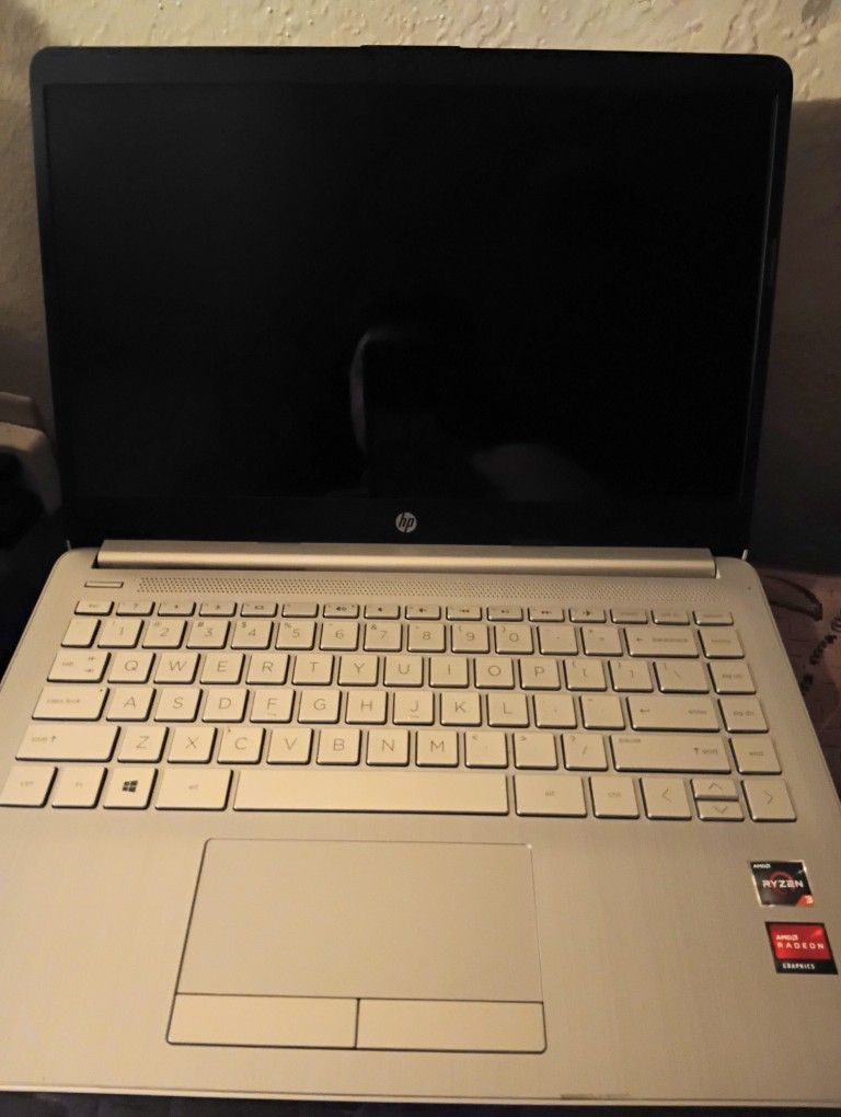 HP LAPTOP 4 SALE