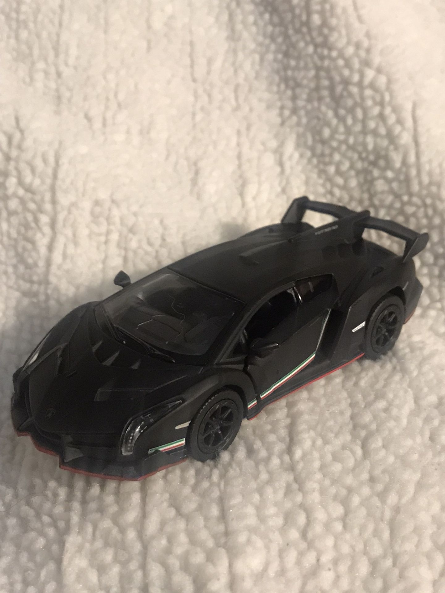 Lamborghini Veneno 1/36 Die Cast Car, Matte Black