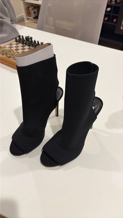 Steve Madden 7 1/2 women’s heels new