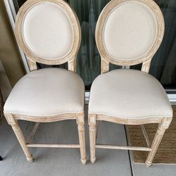 2 counter height barstools