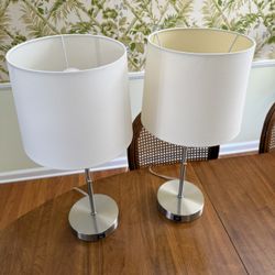 Set Of Lamps With Charger/usb Outlets