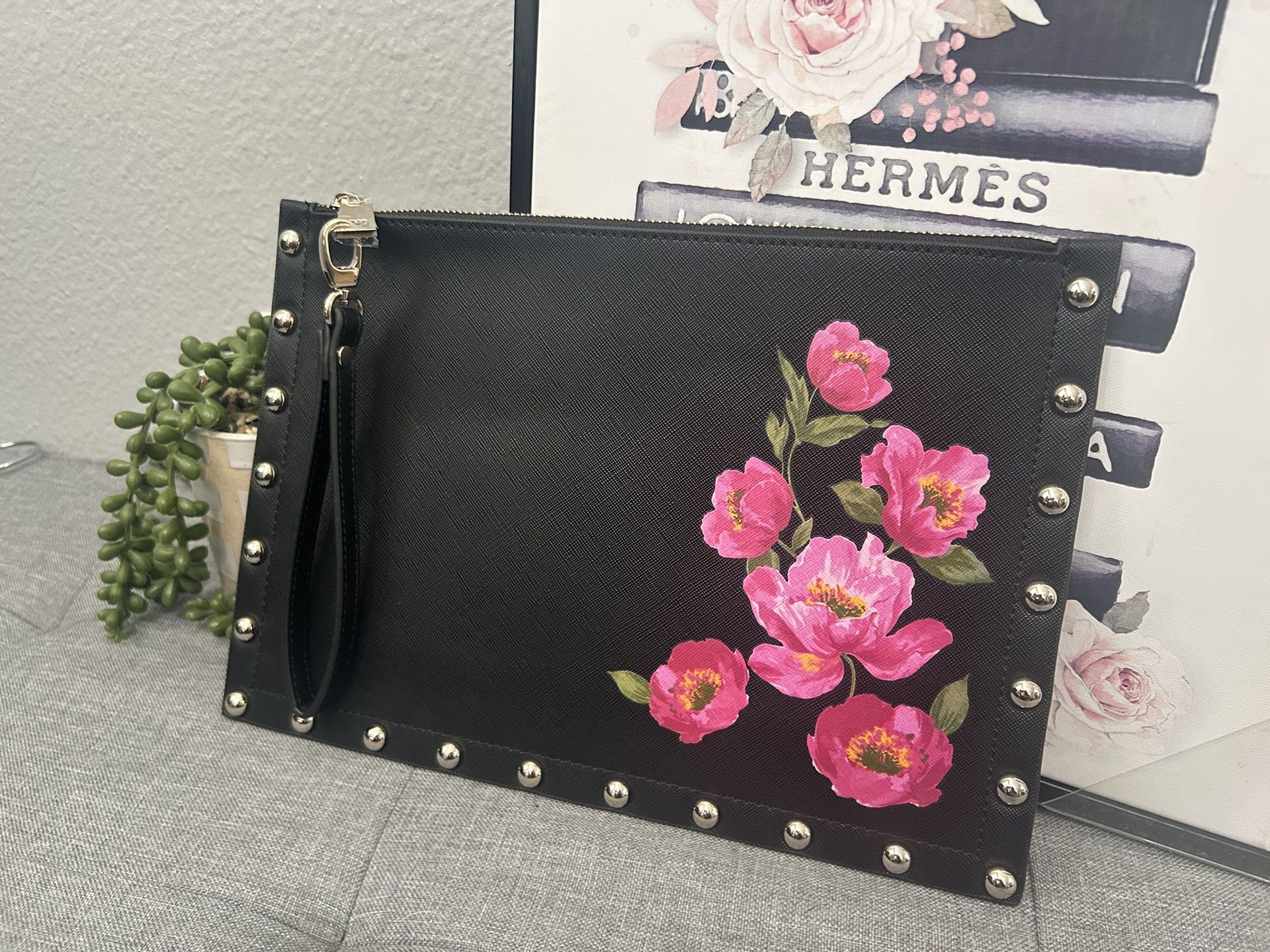 WHITE HOUSE BLACK MARKET Floral Studded Pouch Wristlet Bag Clutch Purse NWOT