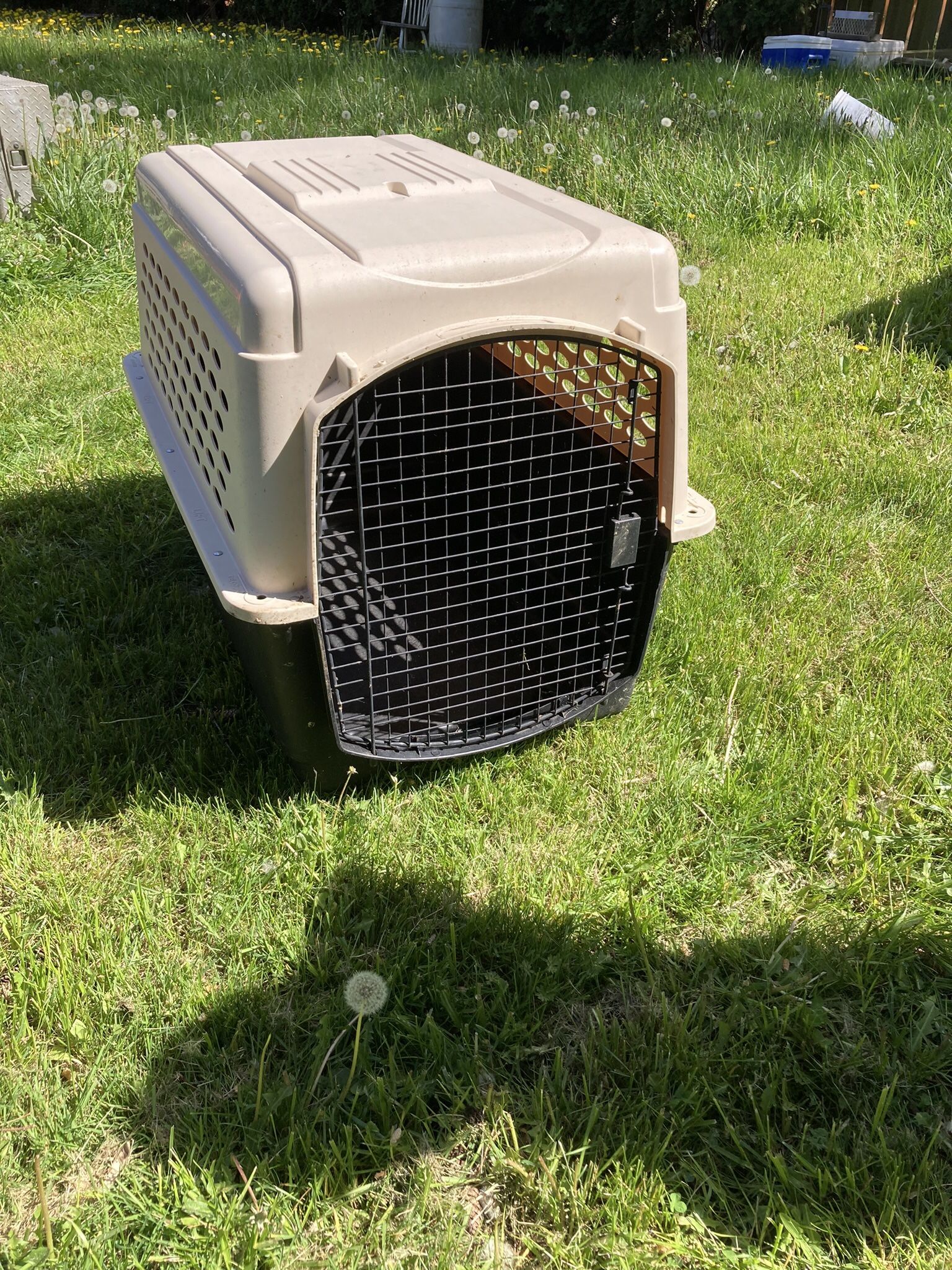 Large Dog Crate/ Kennel 