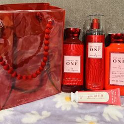 Full Size Set With A Small Hand Lotion