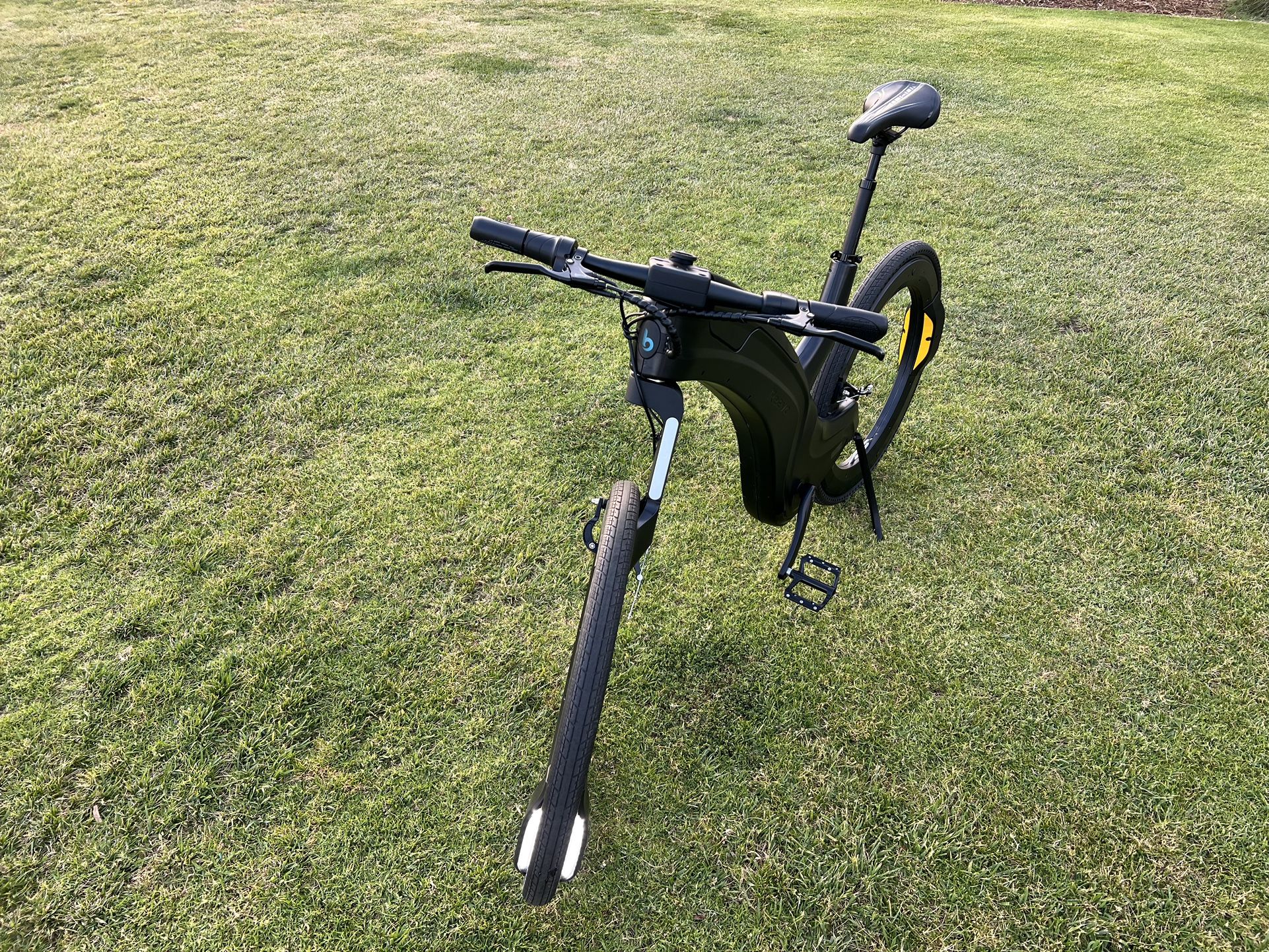 Reevo Hubless e-bike