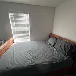 Queen Size Mattress And Bed Frame 