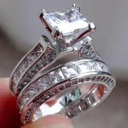 3.56CTTW Gorgeous Women's wedding engagement promises ring