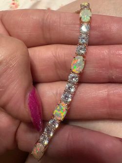 Rose gold toned bracelet
