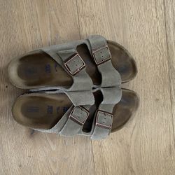Taupe Birkenstocks 