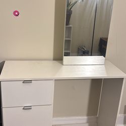 White Vanity - Good Condition 
