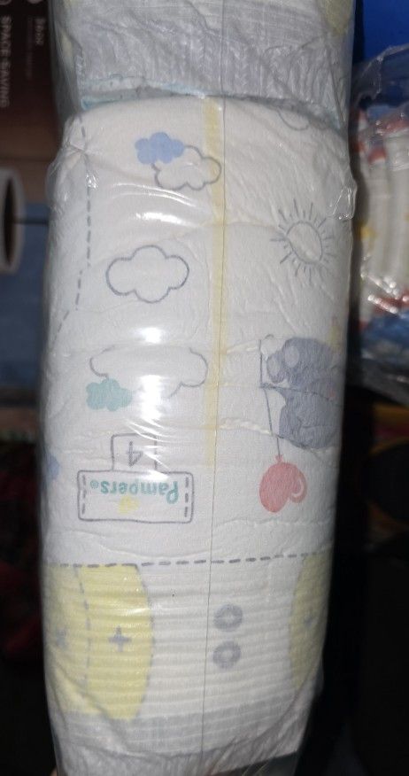 Pampers  Size 4