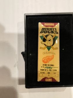 Hockey Pin