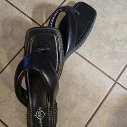 Chunky Flip_flops Sandals (NWOT)