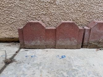 Scallop Concrete edger bricks