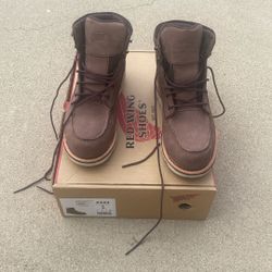 Red Wing Women’s Boots Size 8