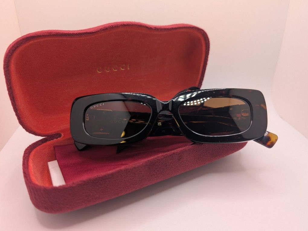 GUCCI SUNGLASSES