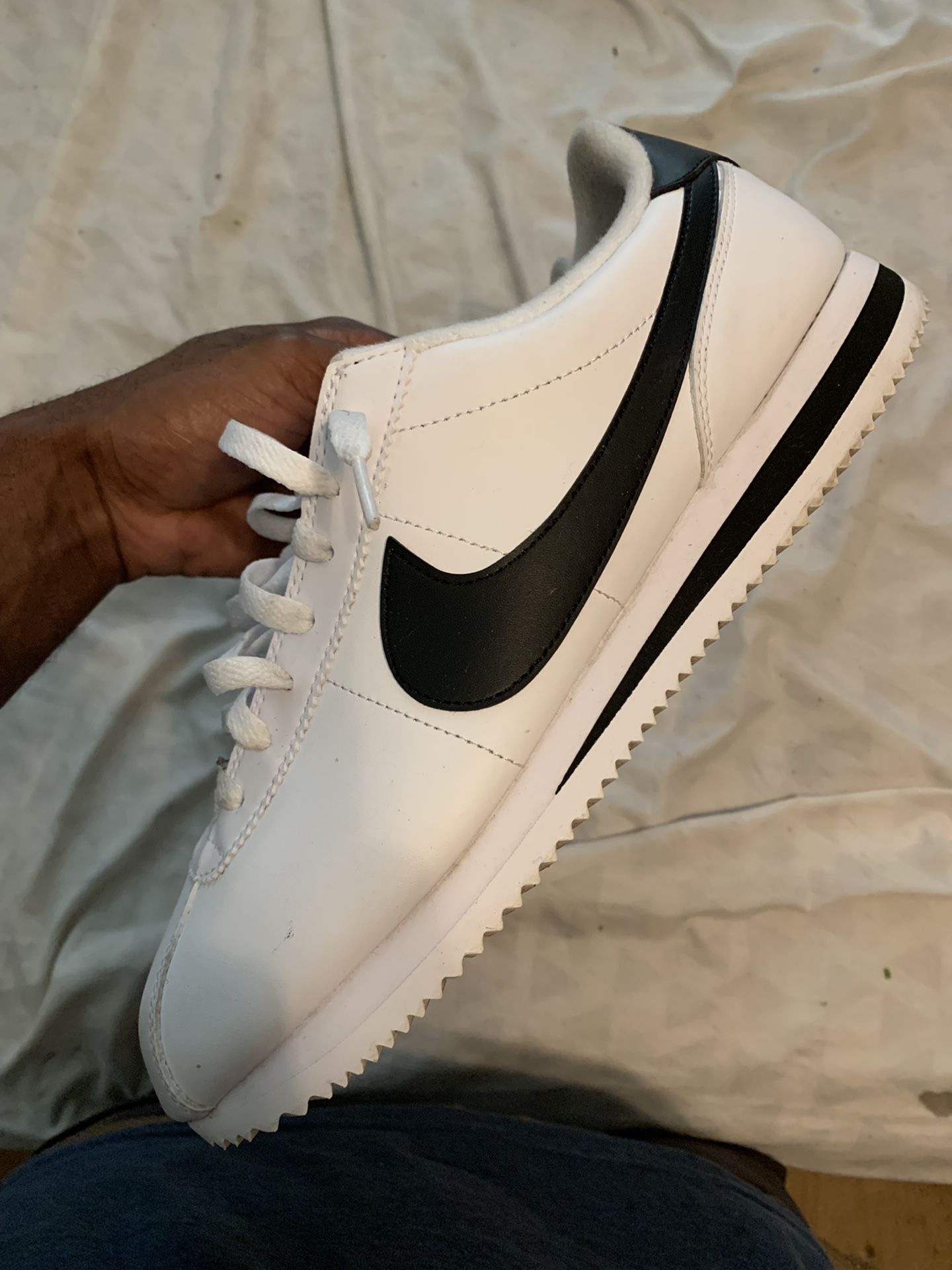 Nike Qurtaz Size 11/