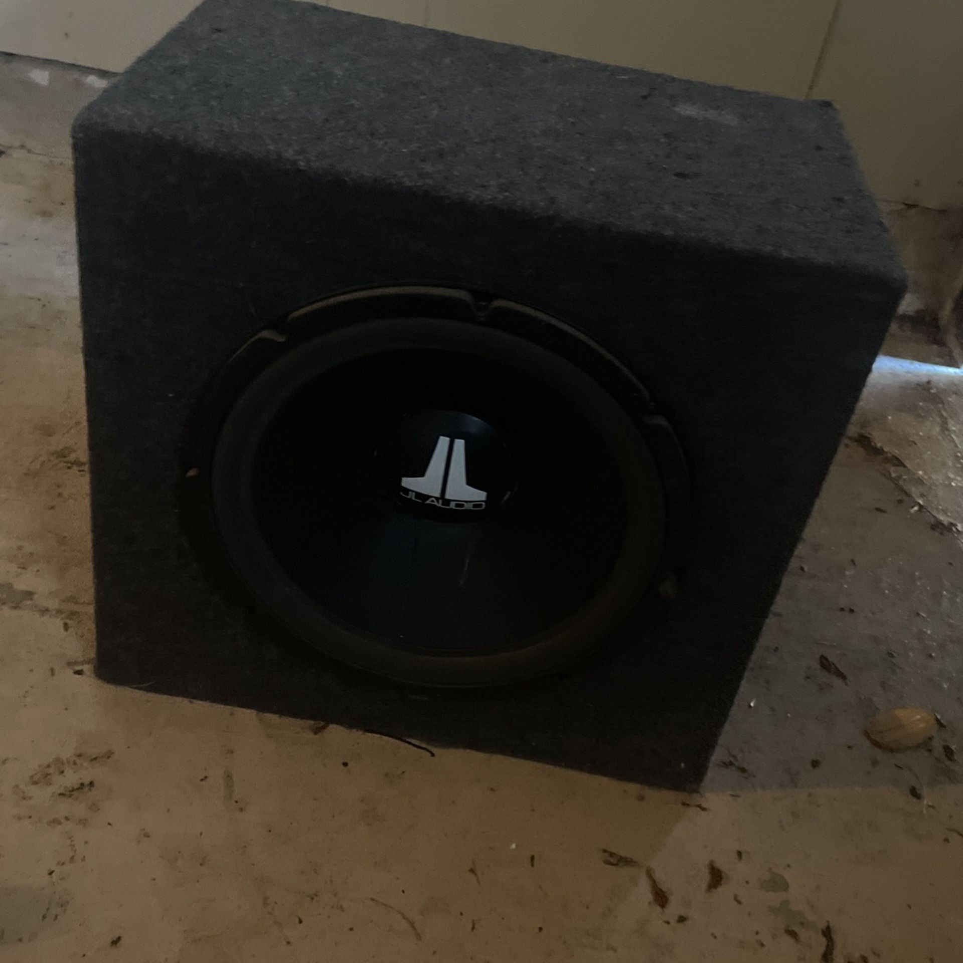 JL audio speaker Box