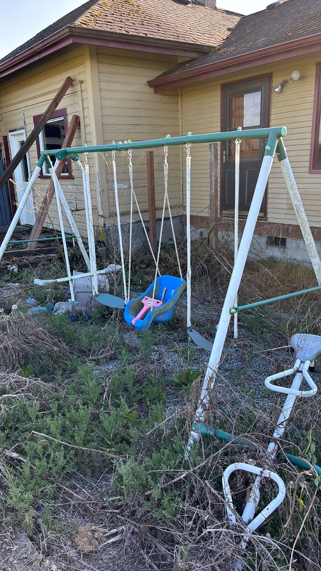 Swing set