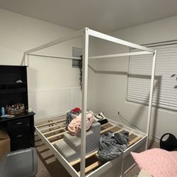Canopy Bed Frame 