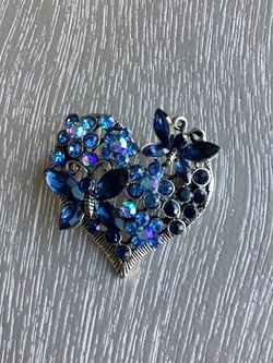 Elegant Heart-Shaped Silvery Butterfly Brooch Adorned W/ Dark Blue Faux Crystals & Light Blue Rhinestones