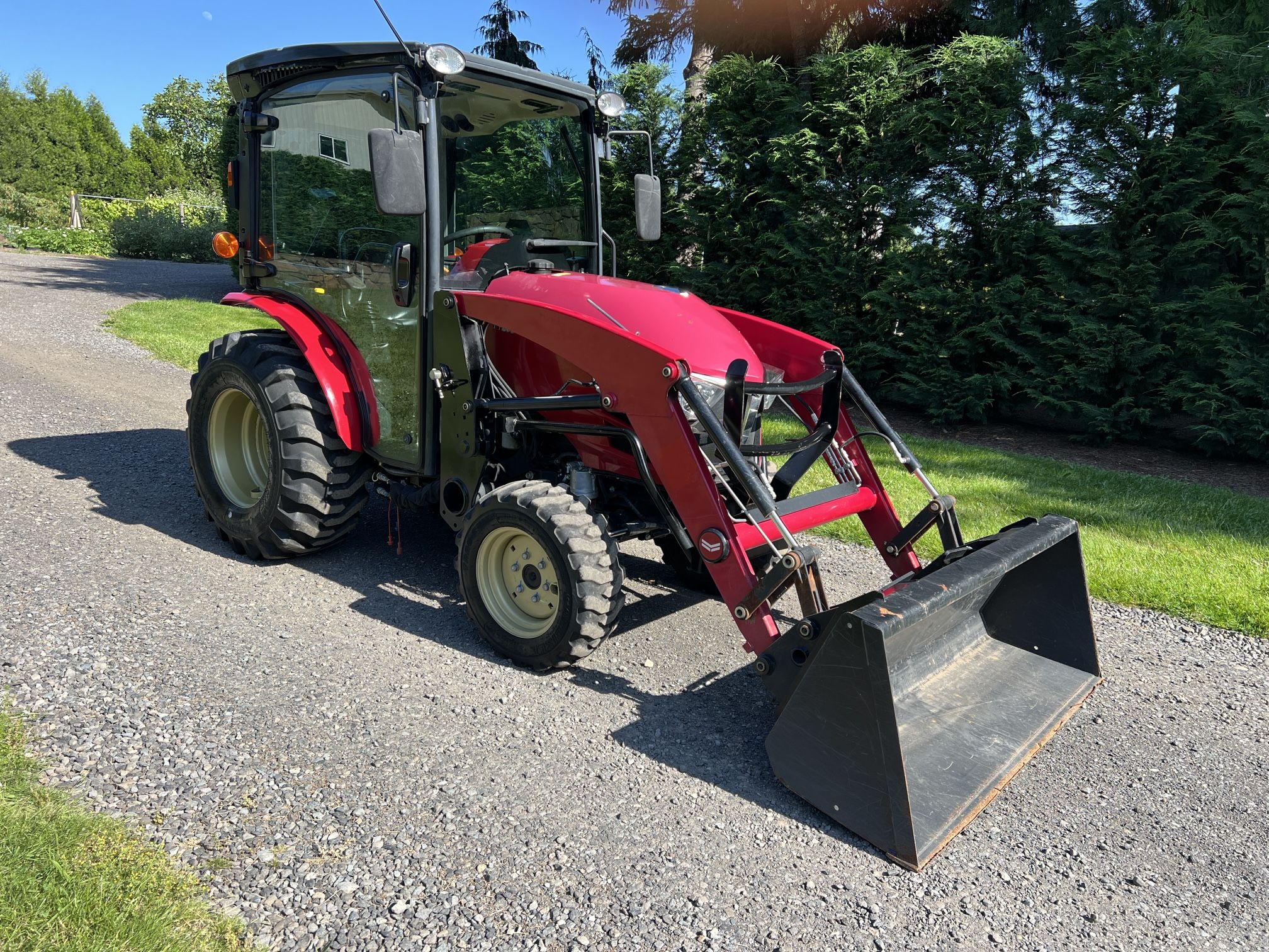 2019 Yanmar YT235 Tractor 35HP - Full Cab - Heat/AC - 354 Hours