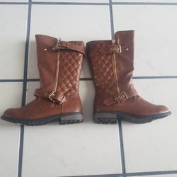 Boots Girls Size 4