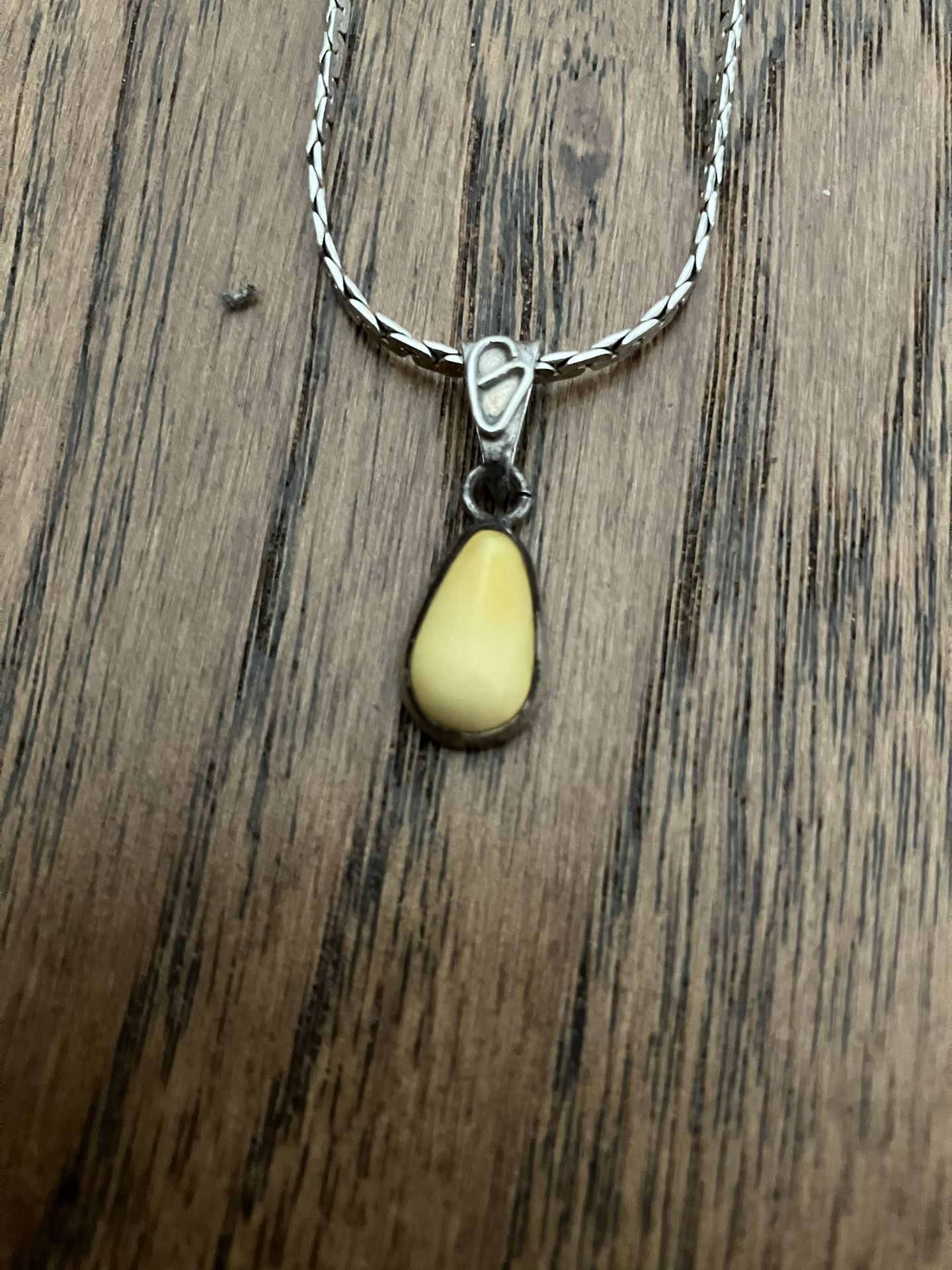 Butterscotch amber Pendant & 925 Silver Necklace 
