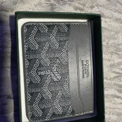 Goyard wallet card holder. In Different Colors 