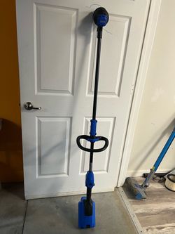 Kobalt Gen 4 40-volt 15-in Straight Shaft Battery String Trimmer 4.0 Ah Battery/Charger