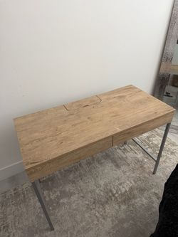 Work desk