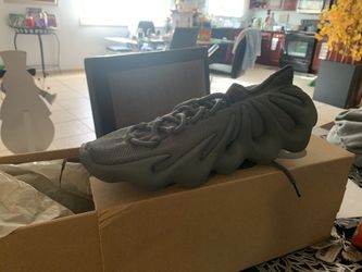 (Yeezy 450 ).      200$ 
